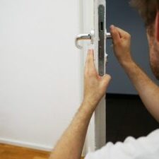 locksmith-4521068_640 locksmith-4521068_640